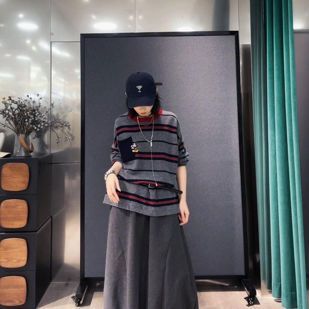 摩安可女装YH飞飞