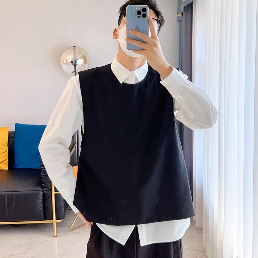 阿荣.