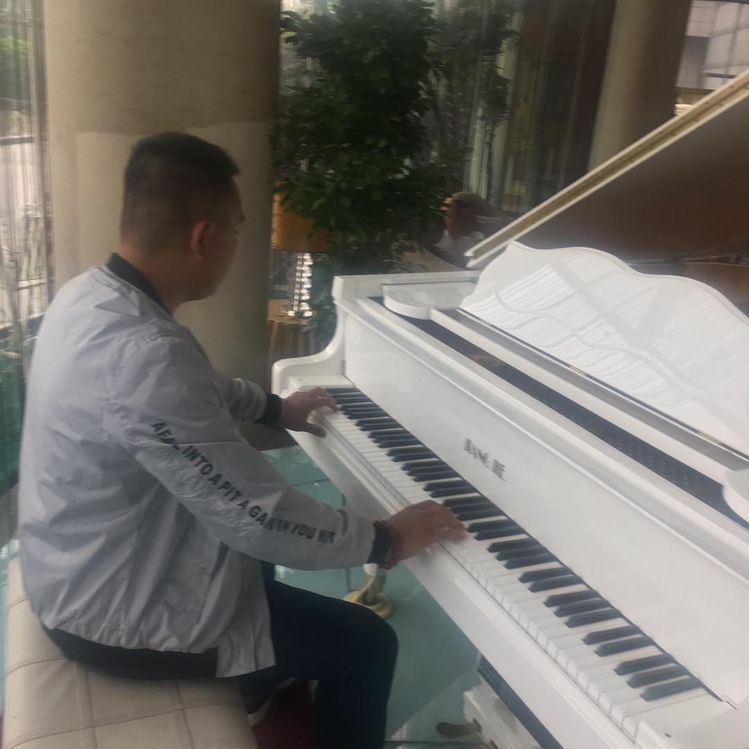 狼狈の╄→じ☆νě