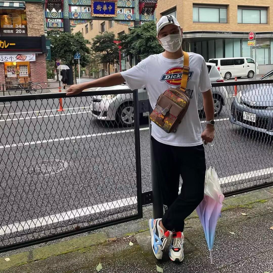 小海奋斗在岛国