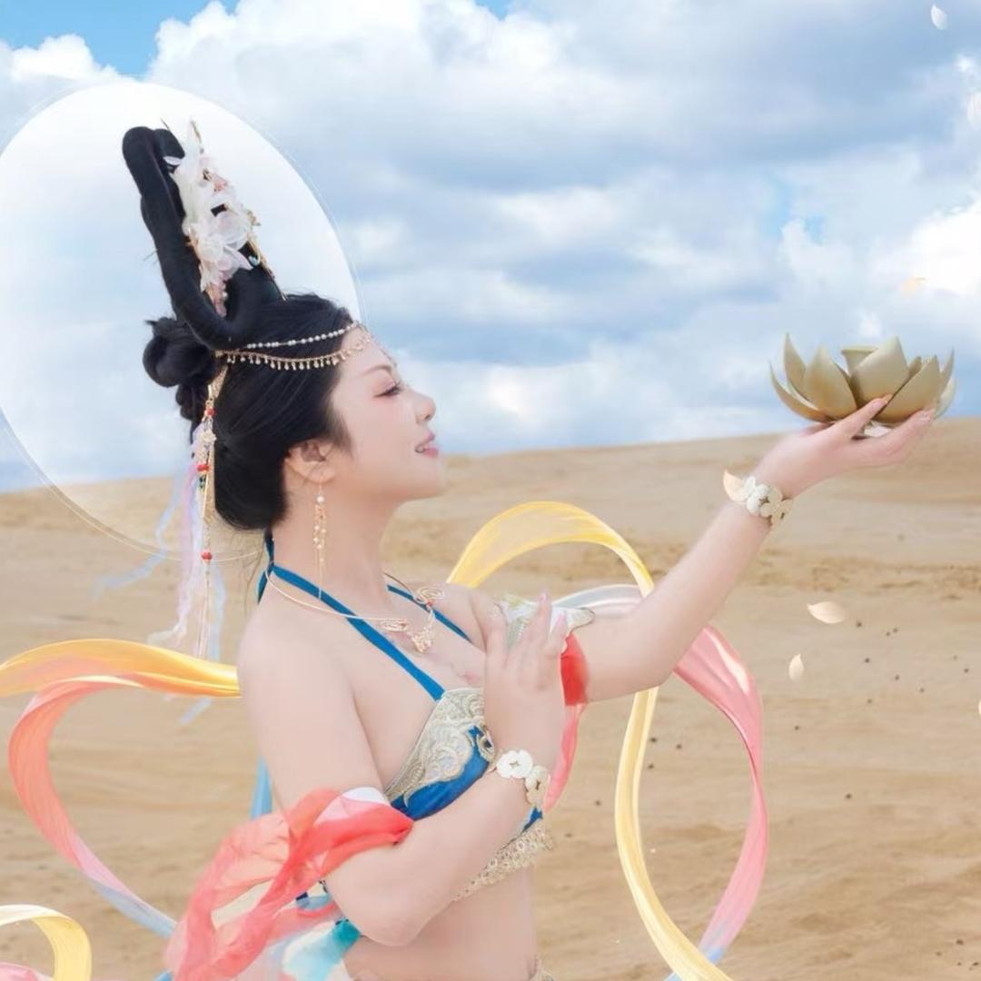 翁牛特沙漠三妹儿