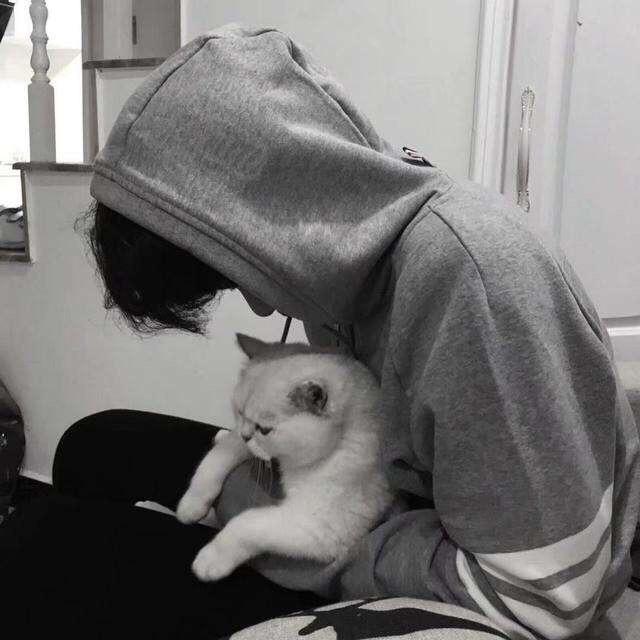 南烟.