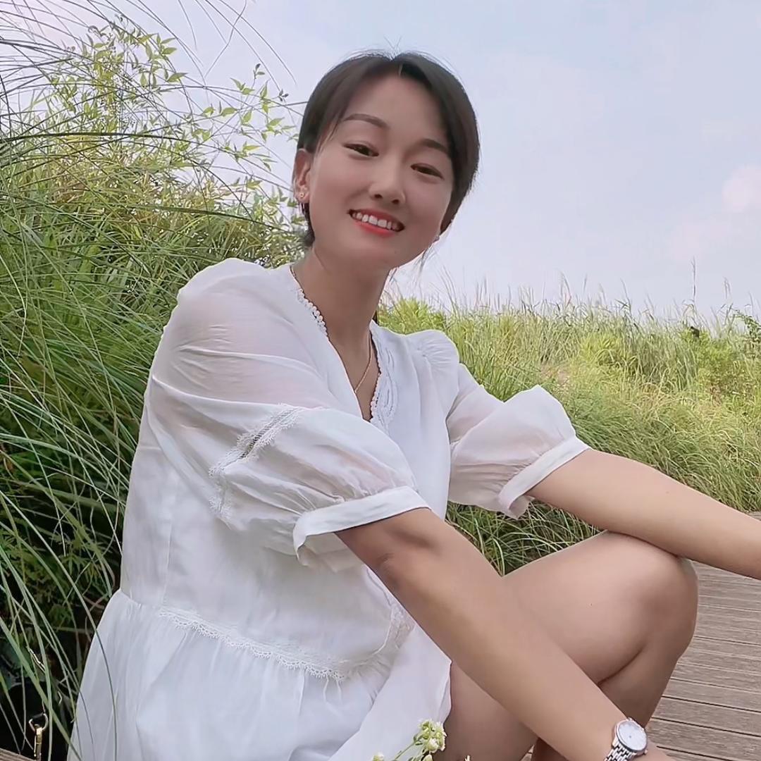 翁婷（塑胶地板）
