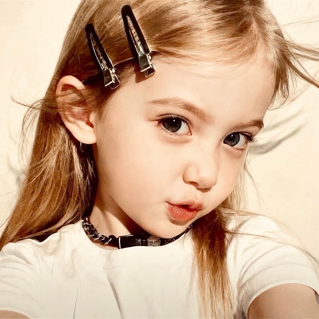 有素质的年轻人.