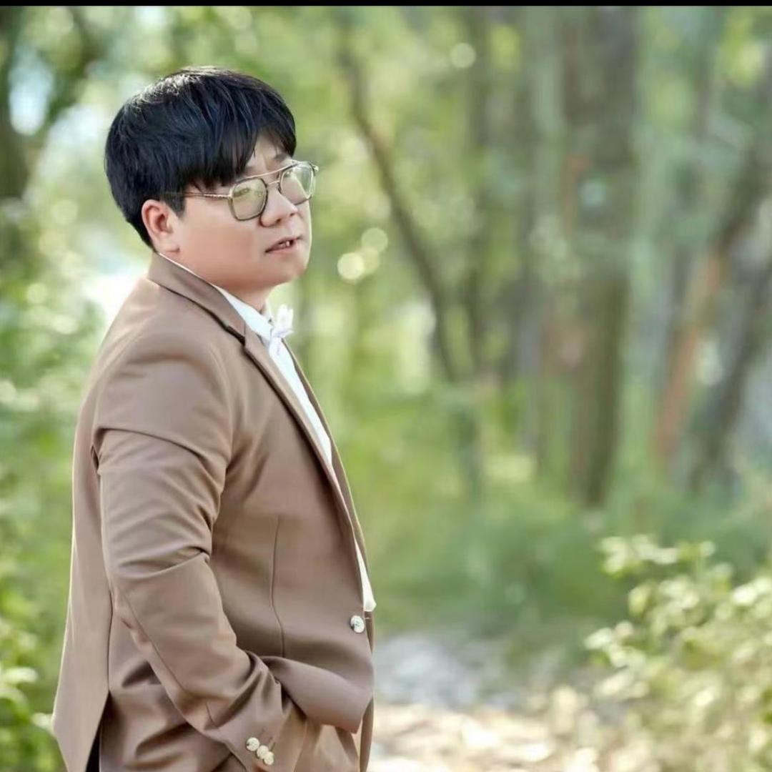 小天才(深国投宝安购物广场店)阿彭生活鲀晗