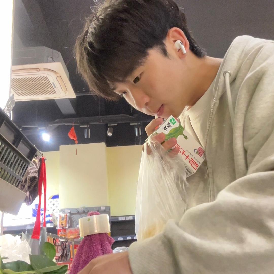 秀sir可餐