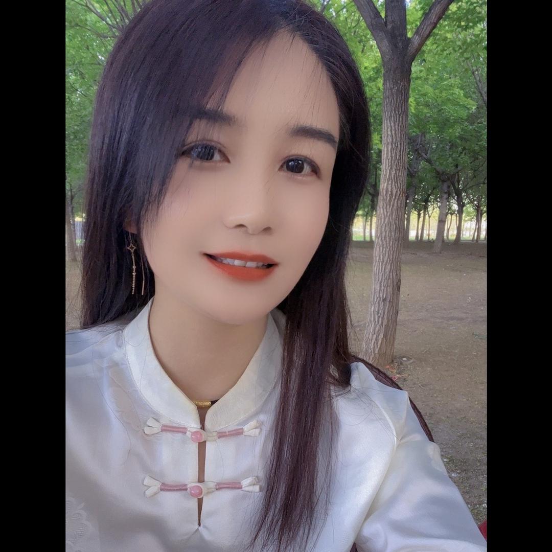 吊顶玲姐