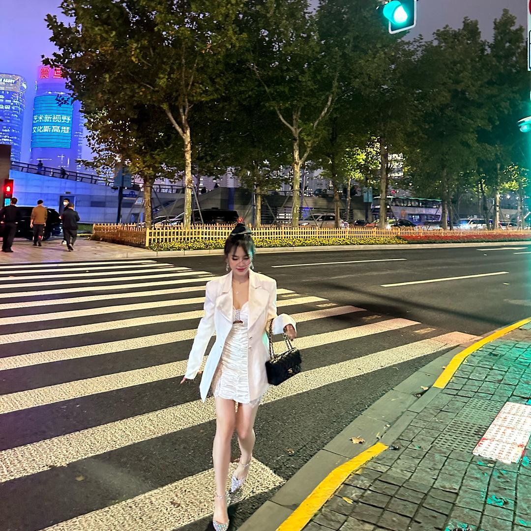 芯儿.