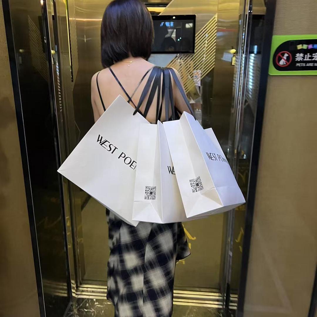 堇豫小姐