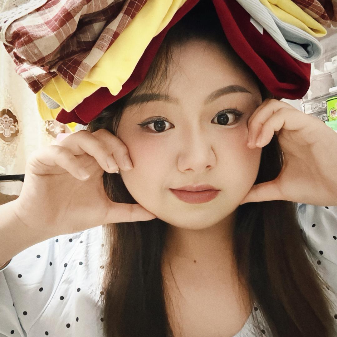 小七.