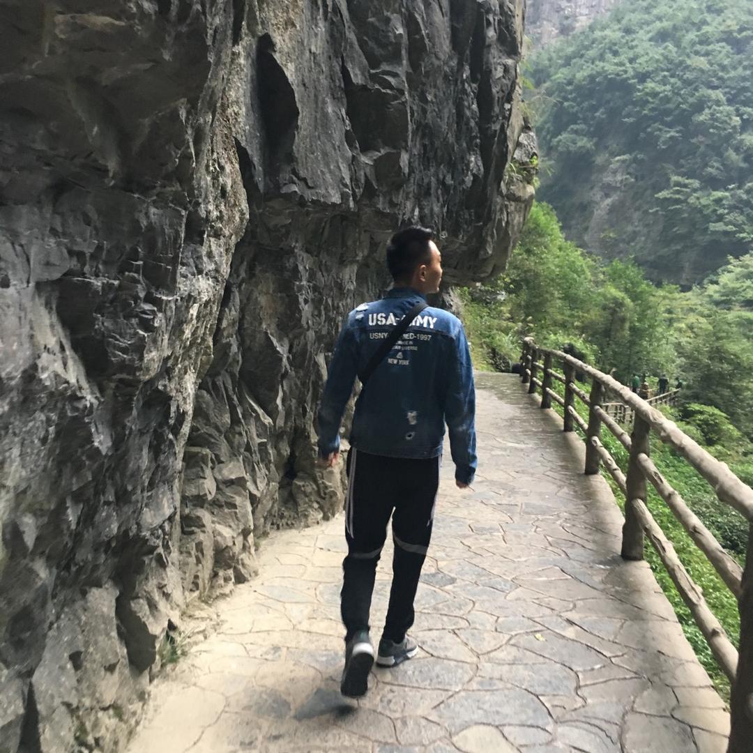 @韩有谁。