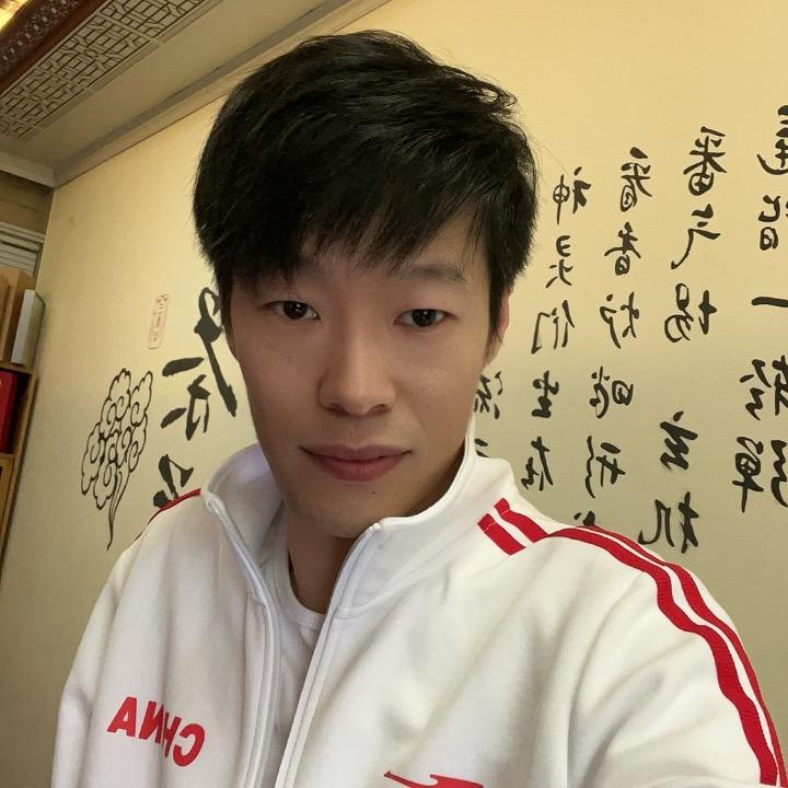亮欣灯箱-陈俊峰