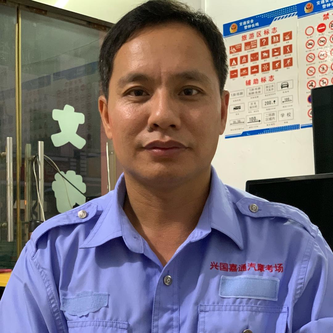 兴国嘉通考场许校长