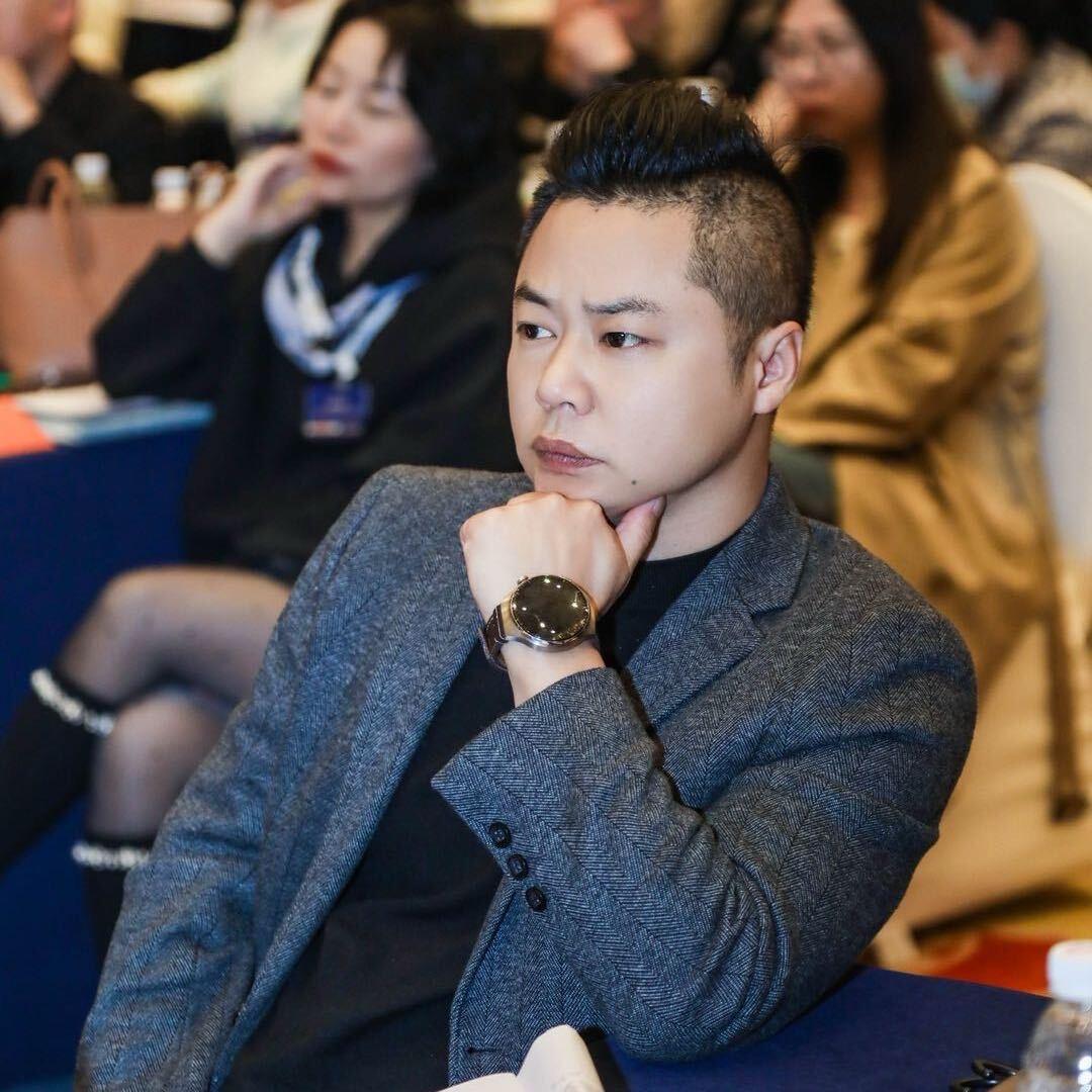 老徐家鸭院子金山路店-鸭老板