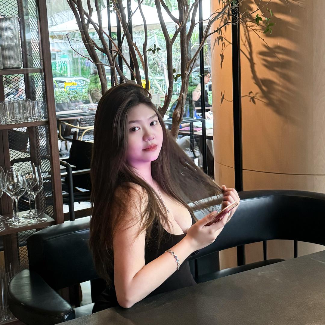 小何同学今天睡醒了吗