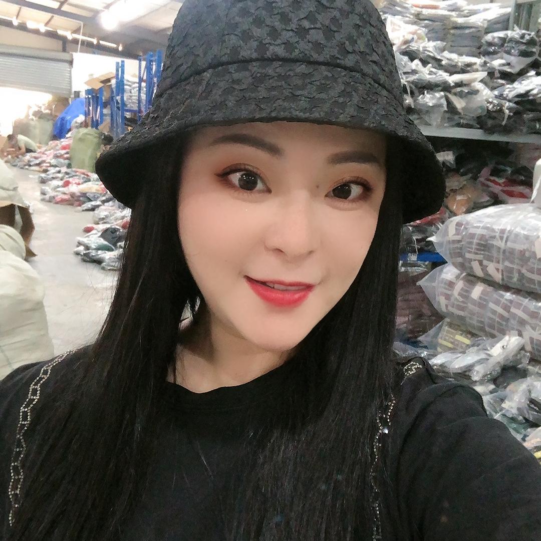 在石井做库存服装的多多