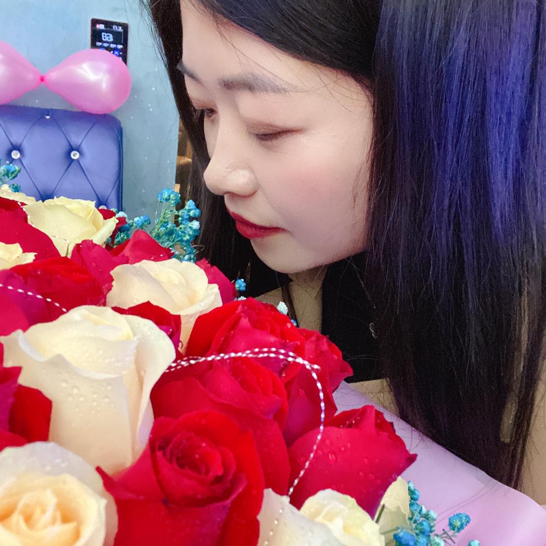 鲁甸（一世情缘银饰店）吕巧