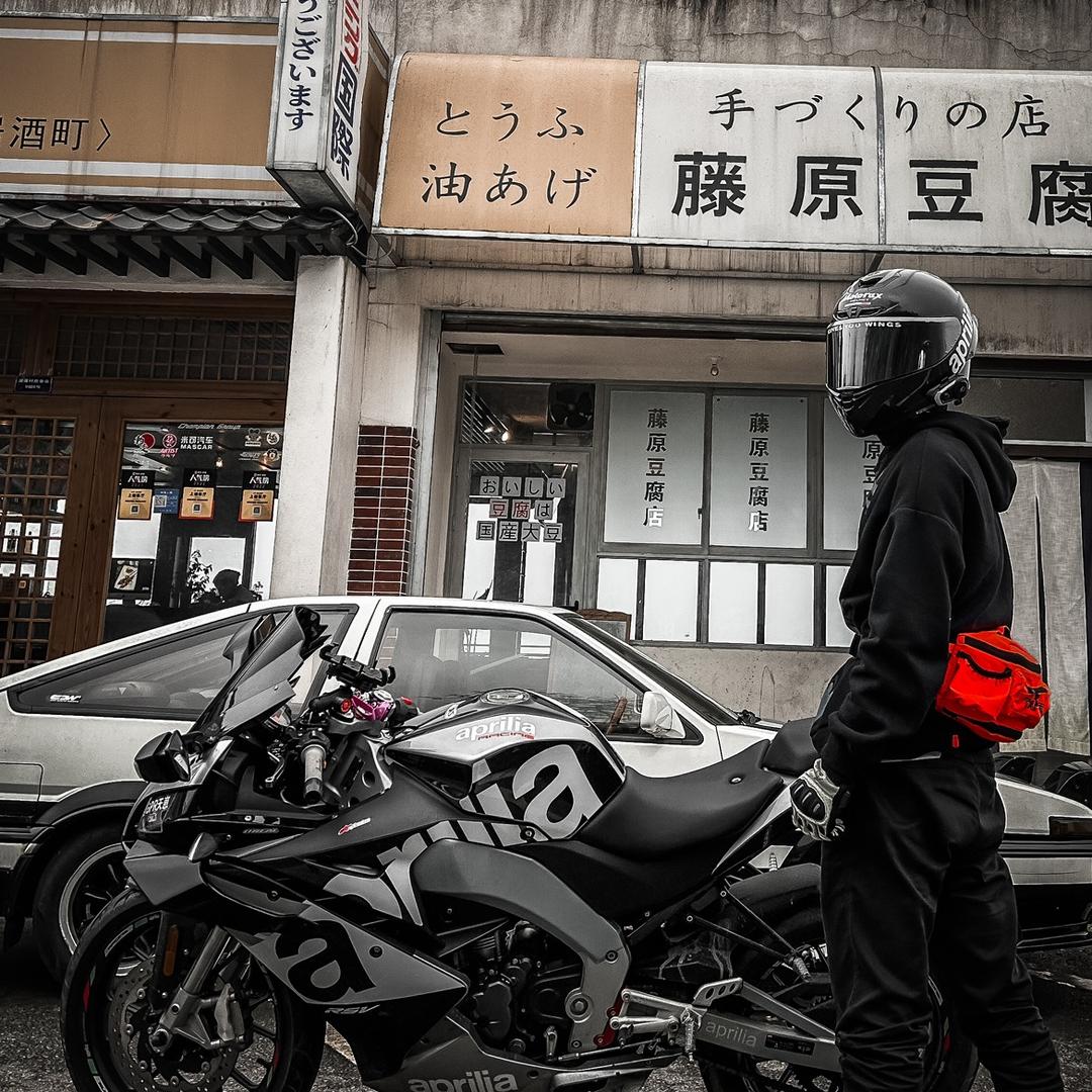 天崽ovo.
