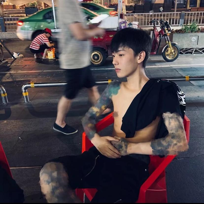 🌑🌒🌓🌔🌕🌖🌗🌘🌑头像