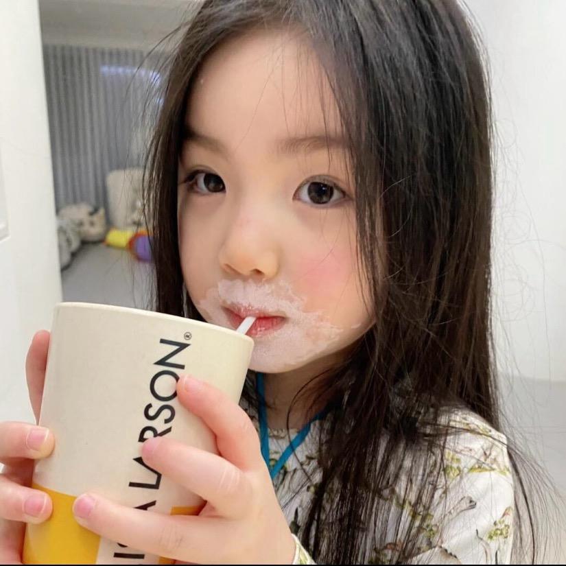 扶老奶奶闯红灯