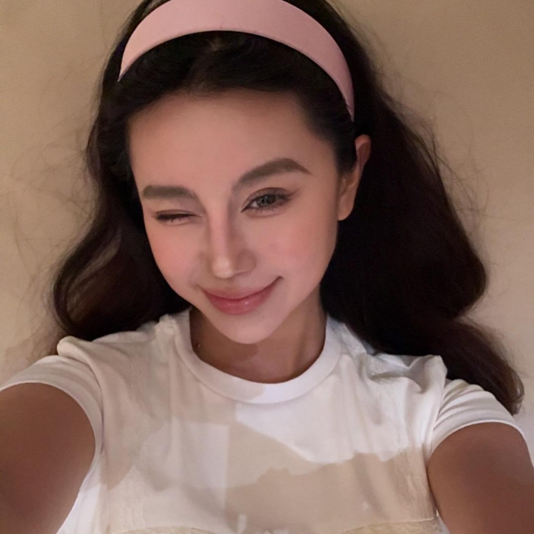 丛美𝑴𝒂𝒚𝒗𝒊𝒂