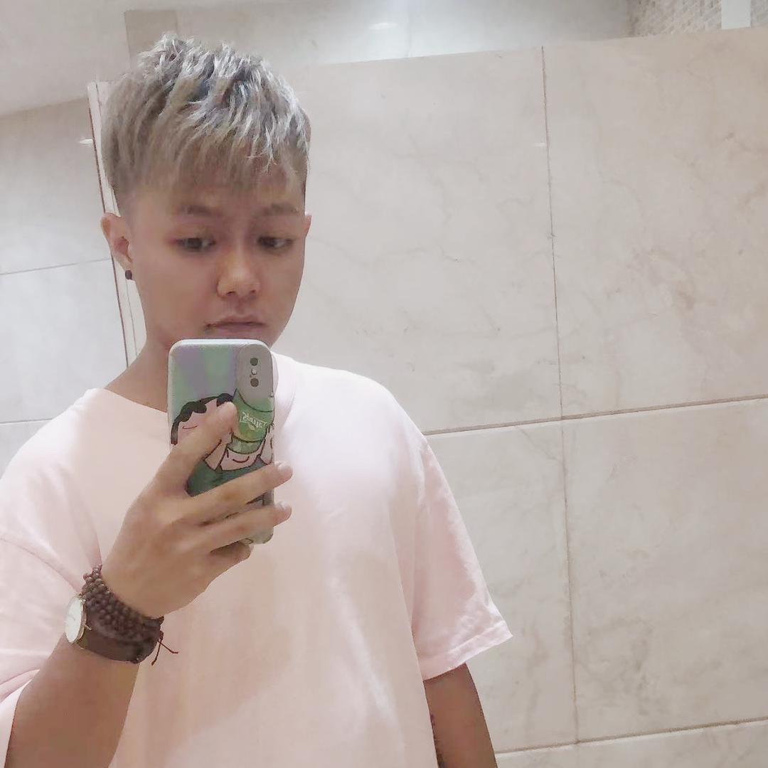 黑不溜偢的