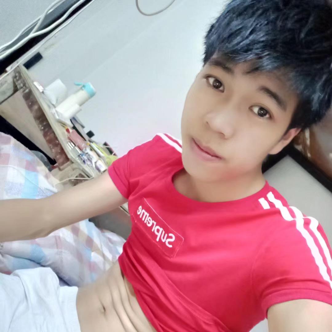 💋    王   小    元