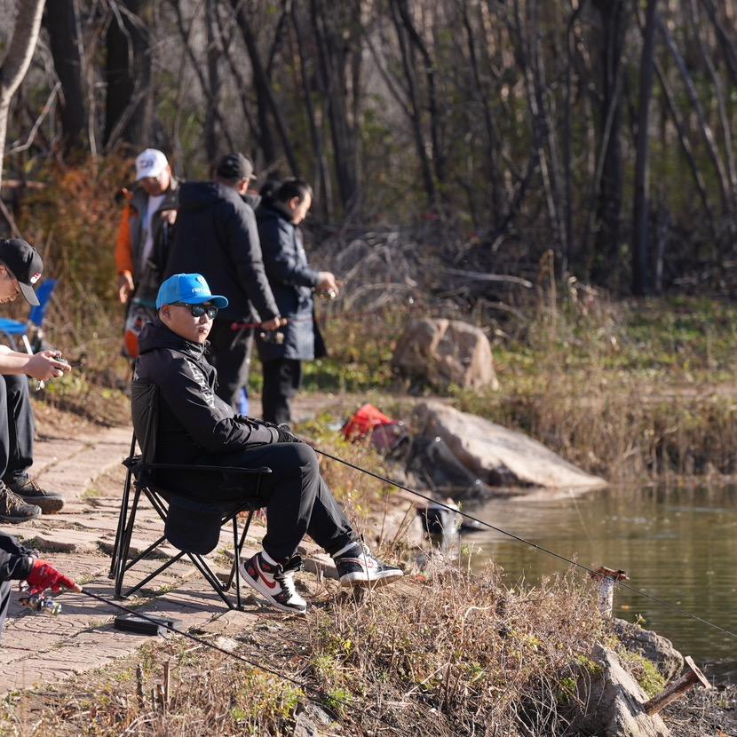 贾辞言🎣-鳟鱼季
