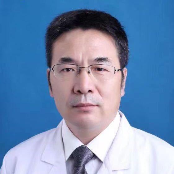 脊柱医生吴华荣