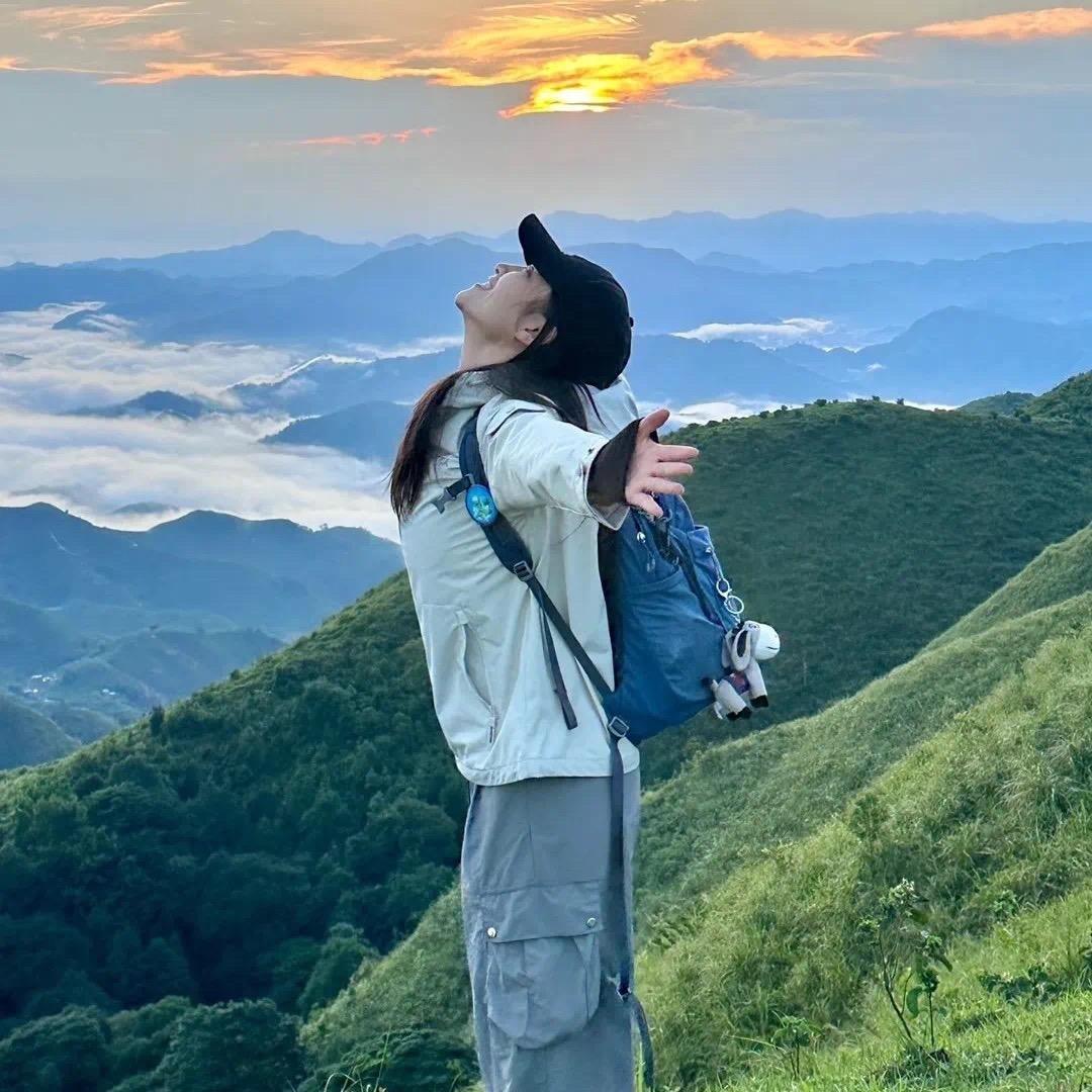 梓渝的呓按.