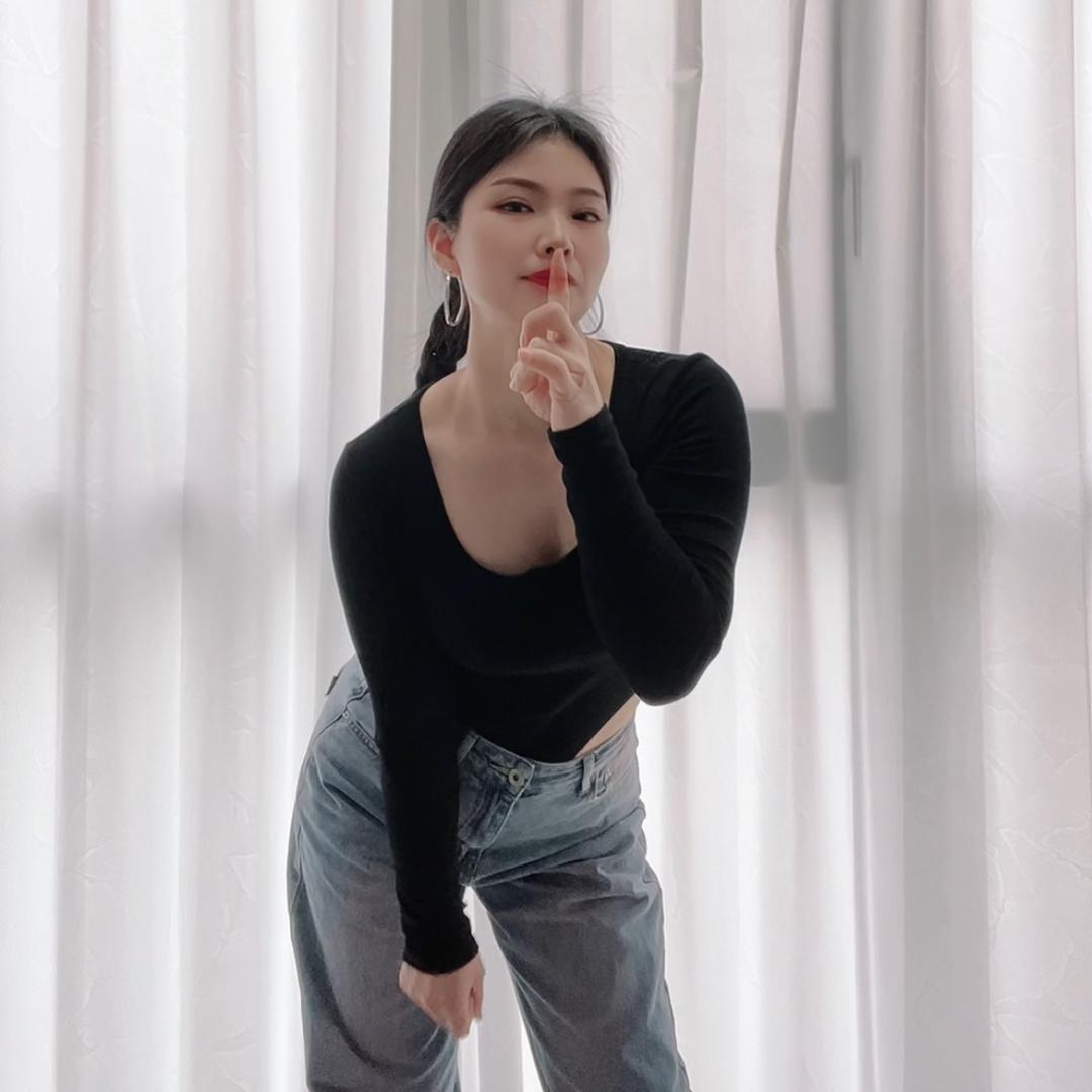 潘潘♏️