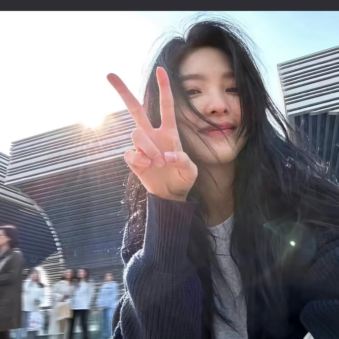 🐬Yan