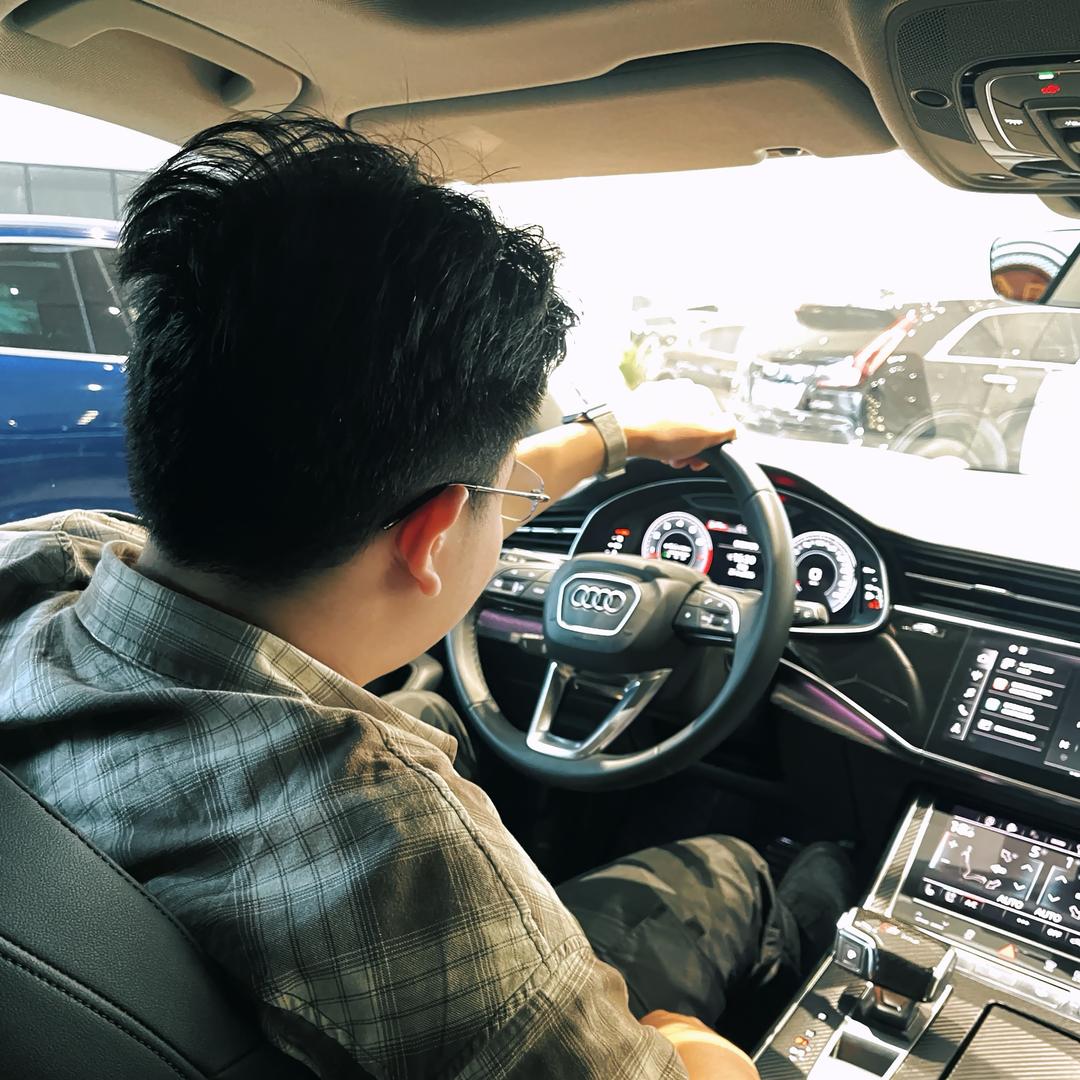 仲恺锦途名车