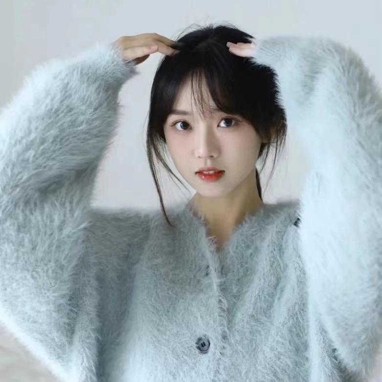 蓄风鞋服店