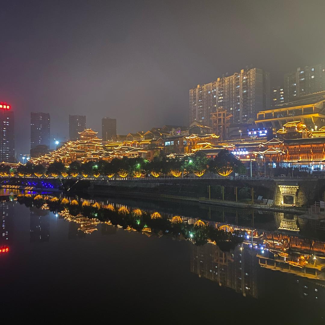 玲小玲
