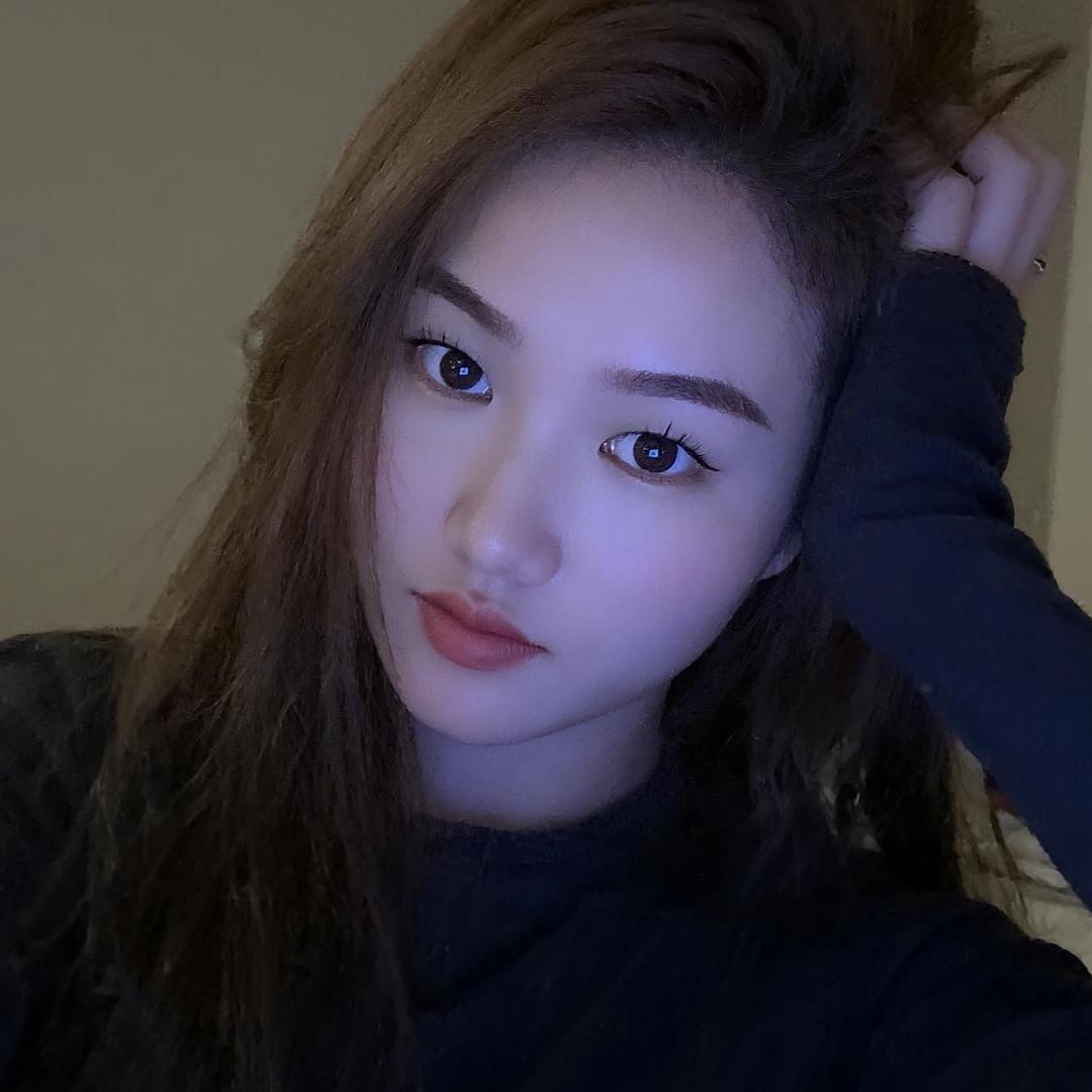 李💞