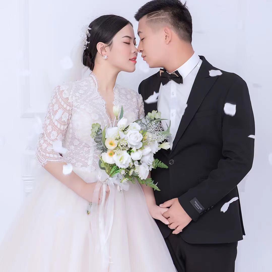 久久婚车浪哥