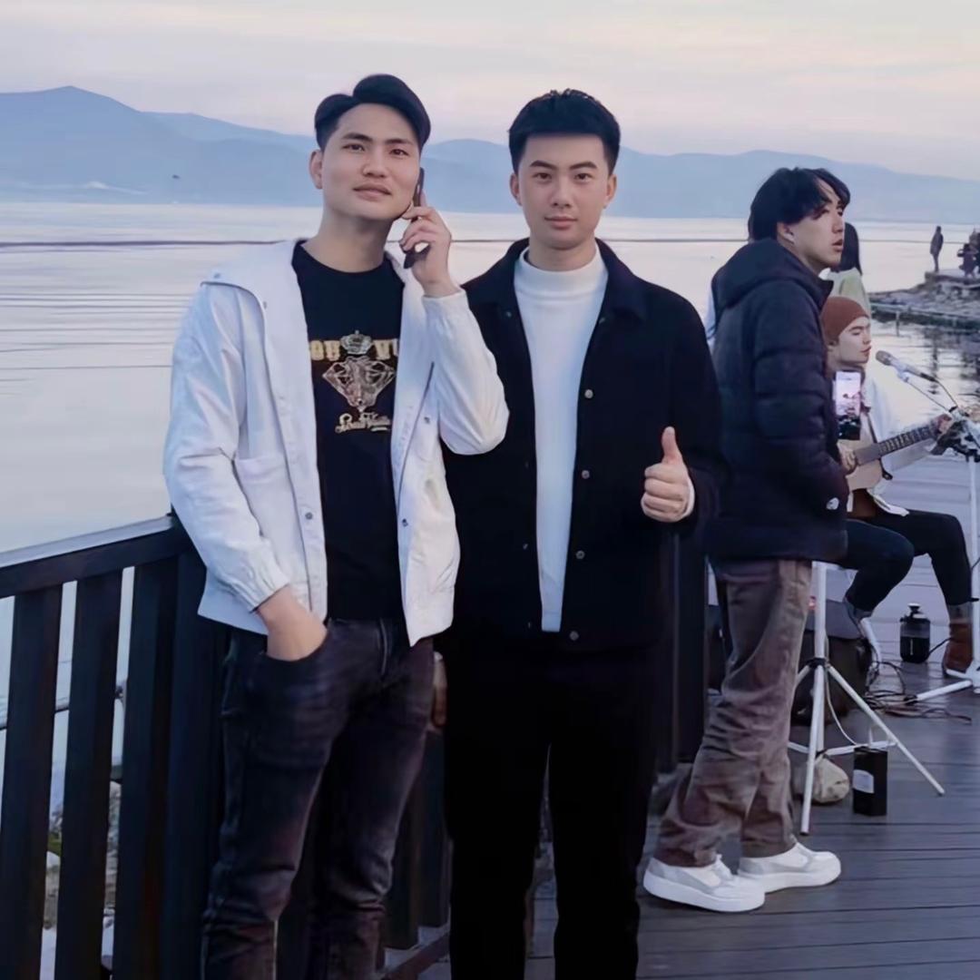 @小小方
