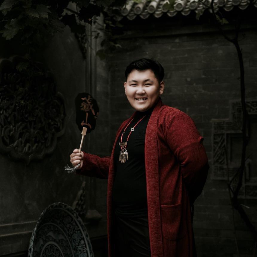 中壁王牟云驰