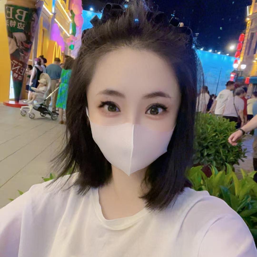 丽仔潮品 人和实体批发市场