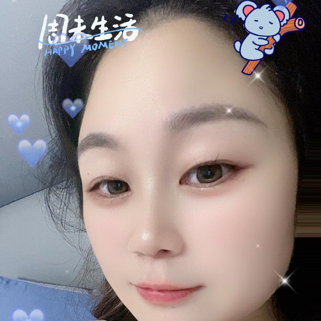 小鱼爱穿搭