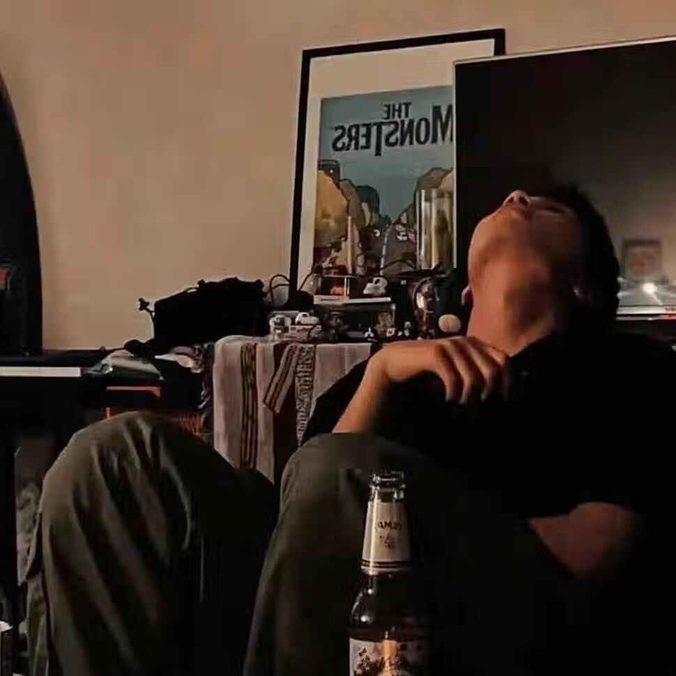 男的。