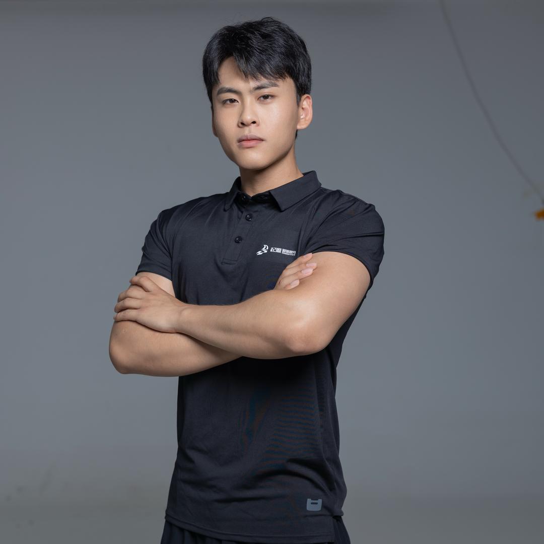 起源游泳健身私教小刘