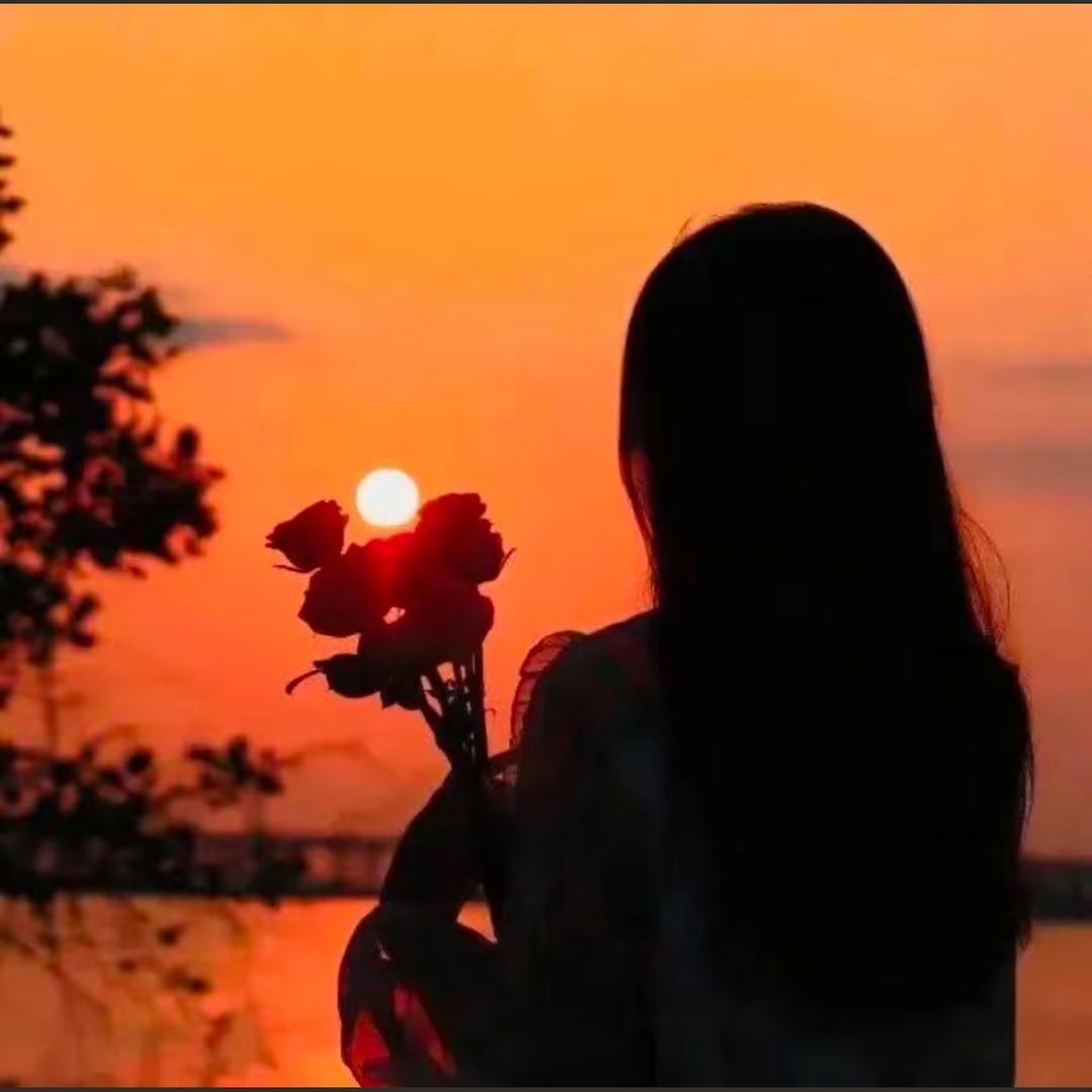 璐💋璐