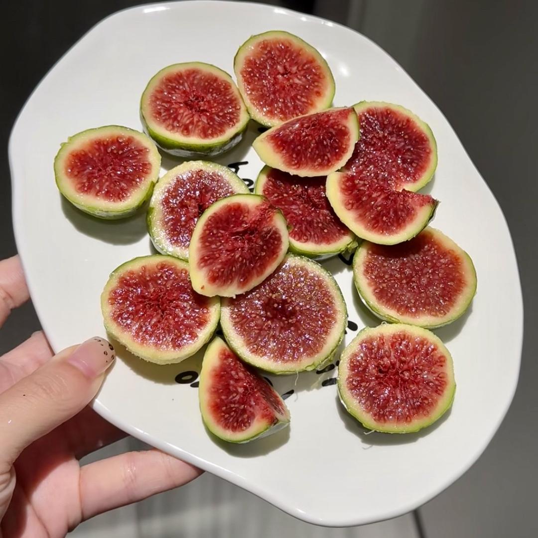 威海鲜拔头筹生鲜商行