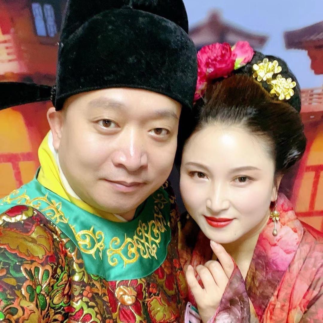 龙凤财神