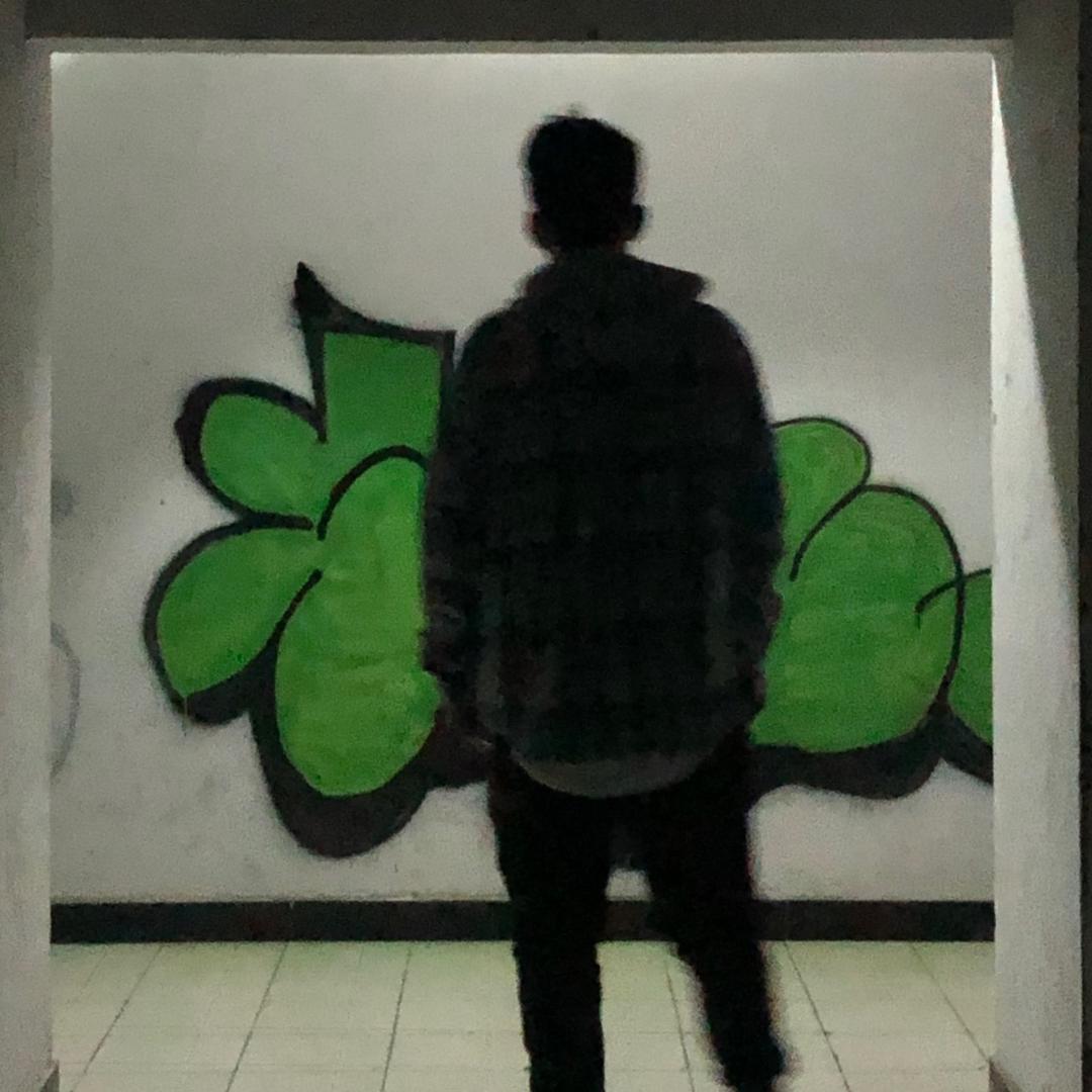 成都男摩