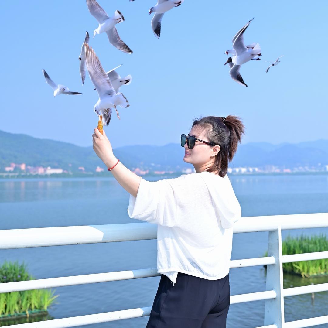 @静小妞