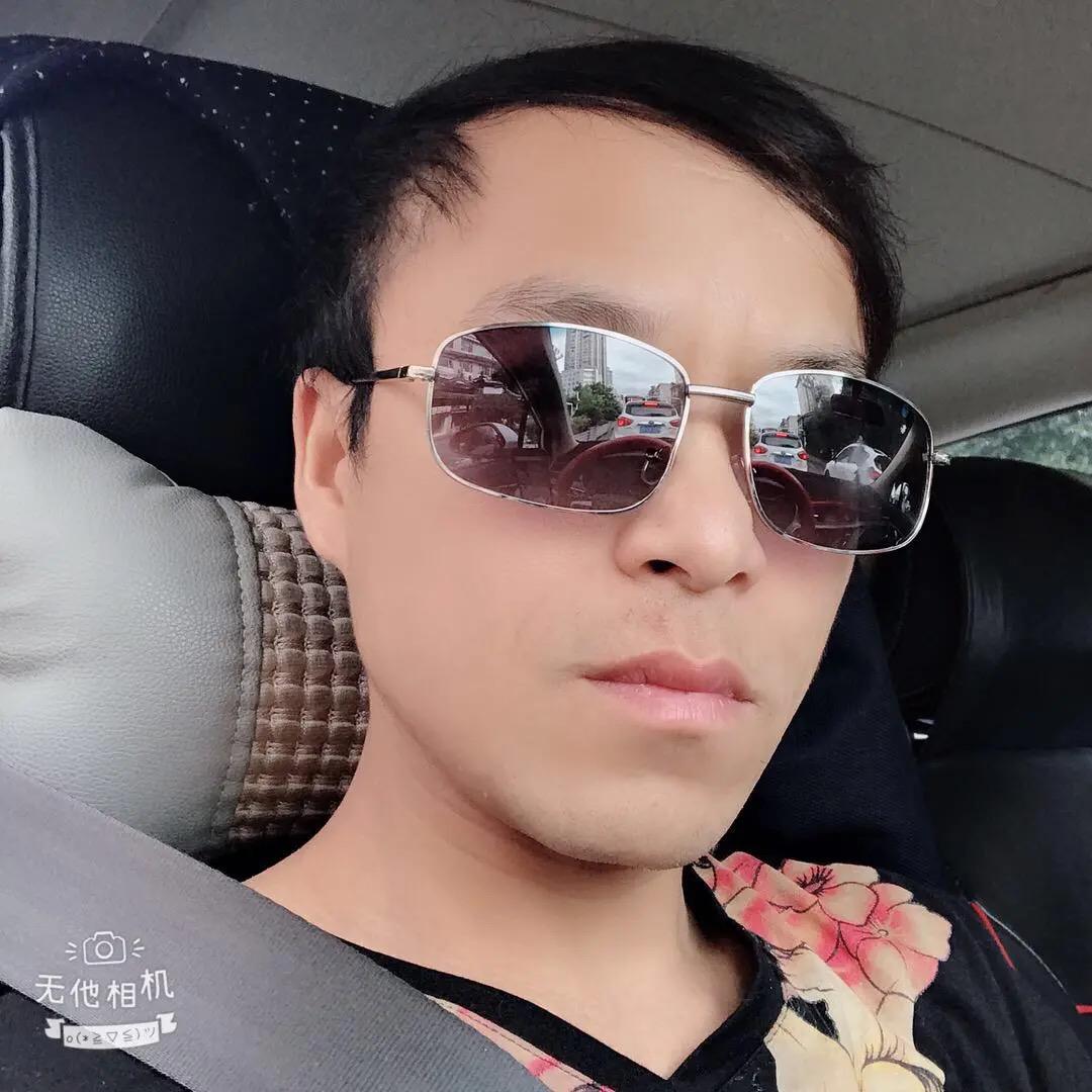 领航驾校侯教练