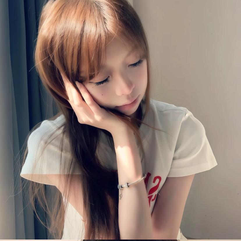 菠菠.^